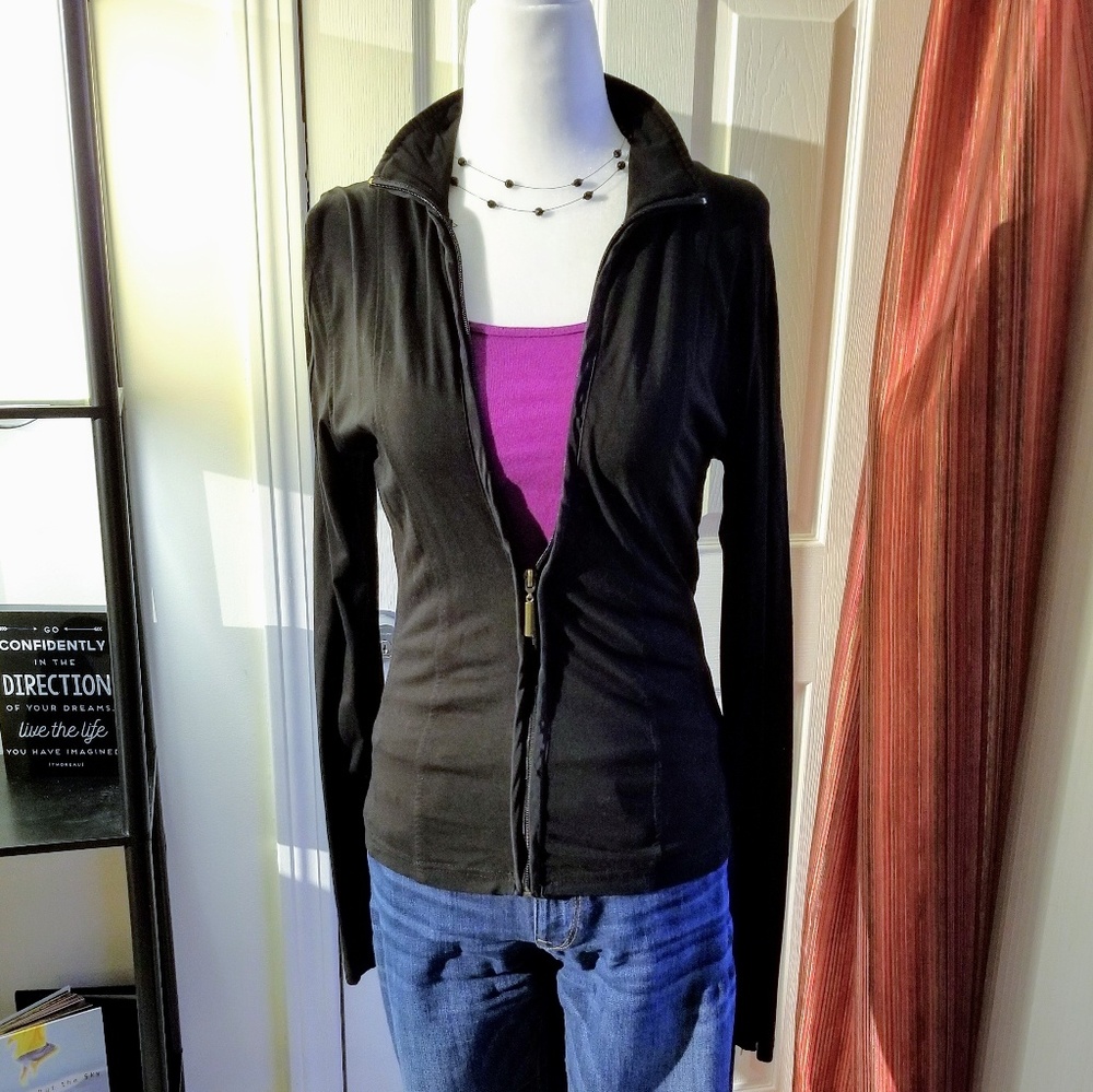 Zip-up Jacket - Picture 4 of 5